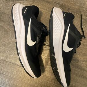 Nike sneakers air zoom structure 24 sz 8
